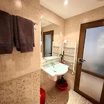 Peak 116 Apartment *